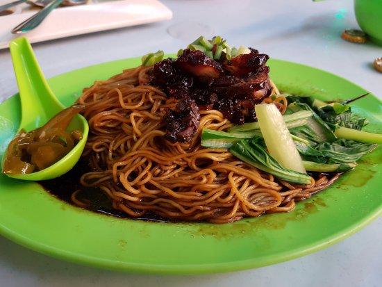 Red Garden Food Paradise & Night Market